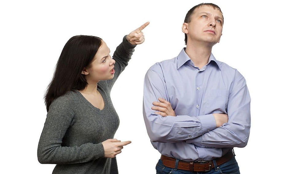 انتقاد از همسر