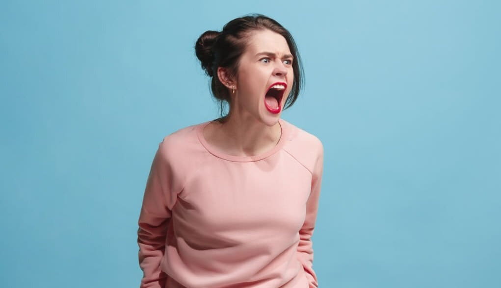 راه های کنترل خشم در زنان + ۱۹ تکنیک عملی