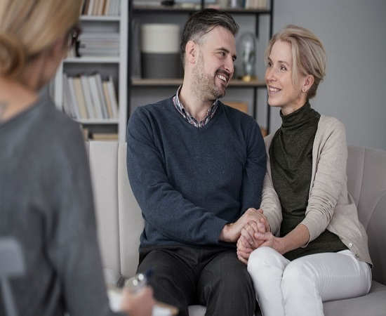 زوج درمانی چیست؟ و به چه مسائلی می پردازد؟