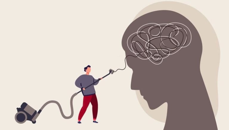 روش های ساده برای دور کردن افکار منفی از ذهن