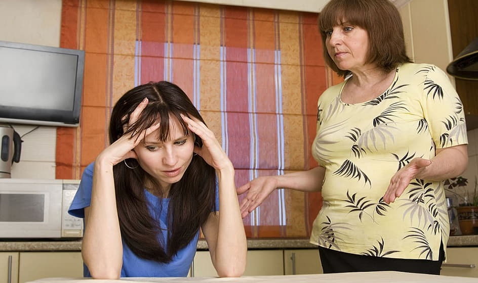 چگونه جواب مادر شوهر را بدهیم؟