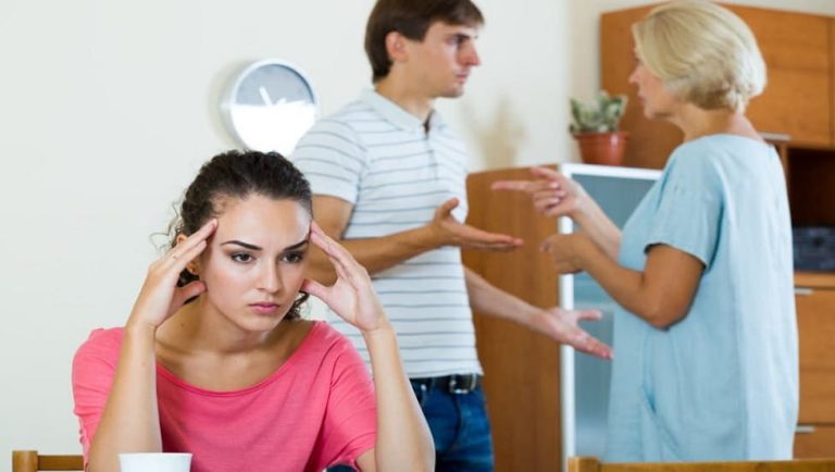 از دست مادر شوهرم چیکار کنم؟