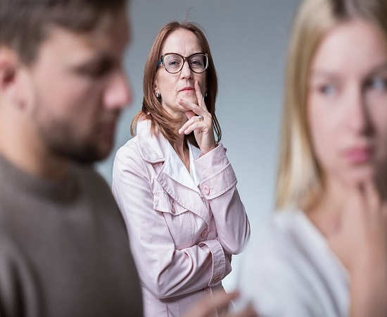 زئیات زندگیتان دیگران را با خبر نکنید