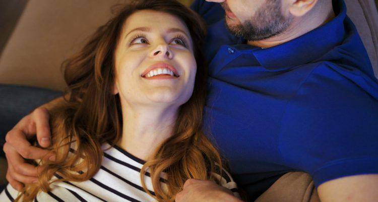 بهترین ایده ها برای داشتن رفتار عاشقانه با همسر