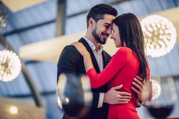 ۷ روش جهت گرم نگه داشتن رابطه عاشقانه