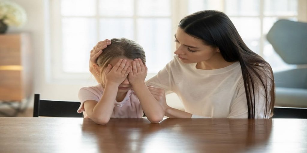 زمان مناسب جهت عذرخواهی والدین از کودک