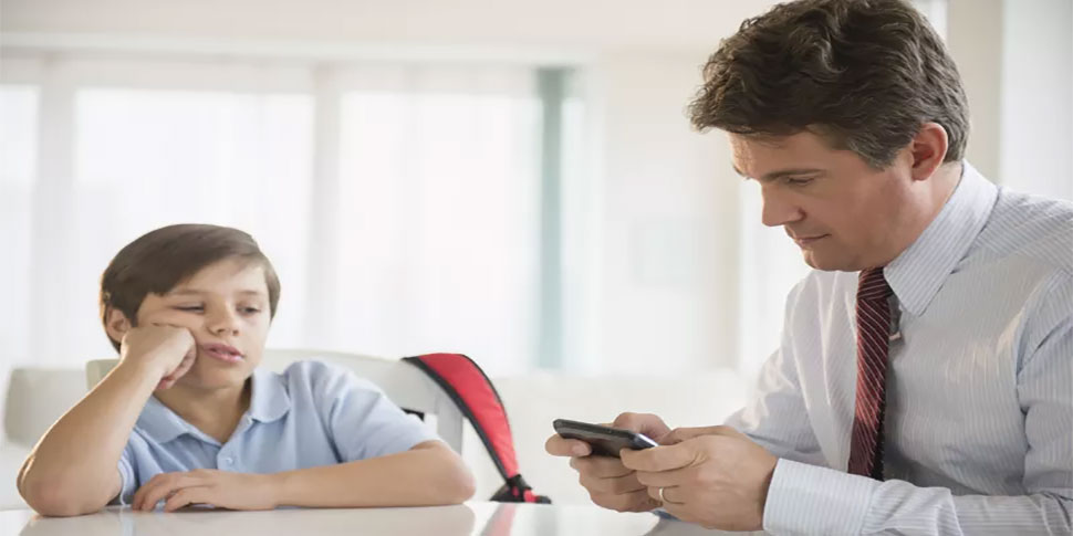 کمبود محبت در کودکان چگونه است